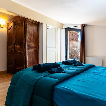 La Batisse Bleu Sauvage